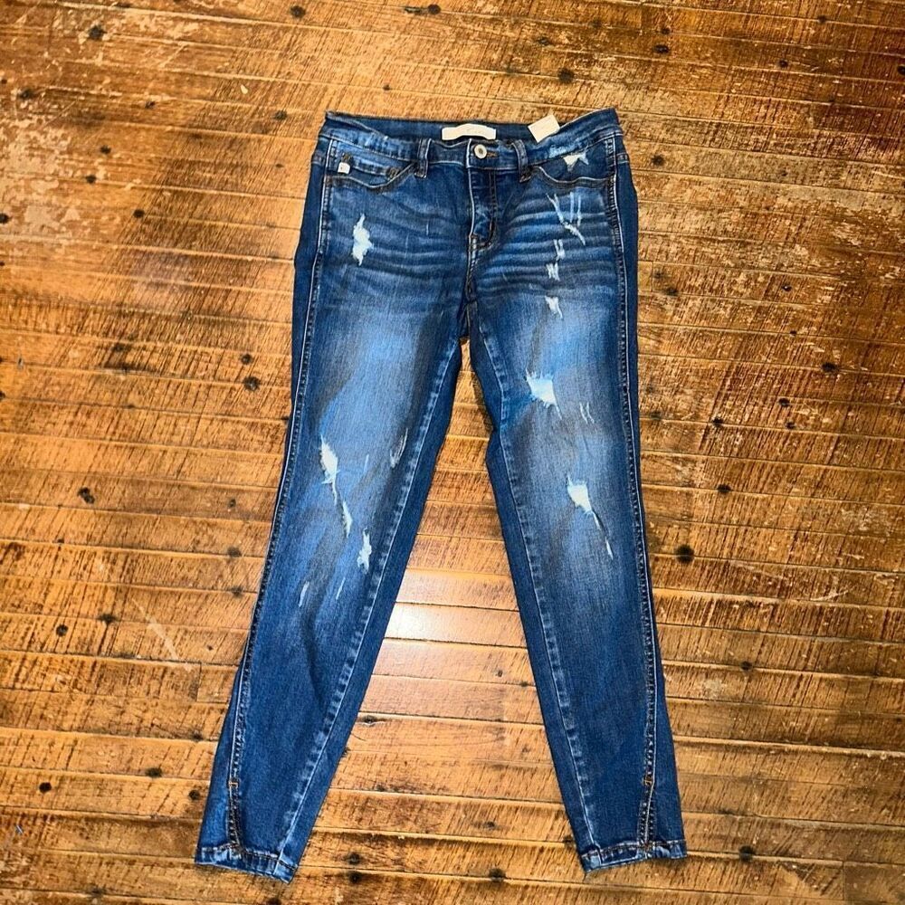 Kancan 28/9 distressed stretchy normcore jeans